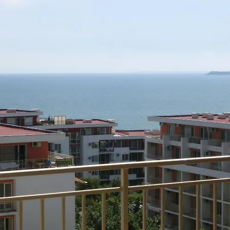 Sea View Crown On Complex With Pools And Beach,
